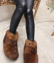 Load image into Gallery viewer, European Style Winter New Rabbit Fur Boot Thick-Soled Short Snow Furry Rabbit Fur Boot Women's Fur Boot Warm Fur Shoes