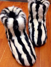 Load image into Gallery viewer, European-style Winter New Style Mink Fur Thick Soled Short Fur Boot Mink Snow Boots Warm Women's Shoes Colors Shipped Randomly