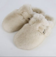 Load image into Gallery viewer, New Style Fur Slippers Ladies Winter Warm Shoes Real Mink Fur Slippers Household Furry Closed ToFlat Shoes