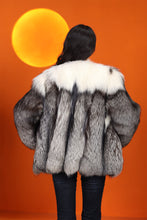 Load image into Gallery viewer, Natrual Saga platinum gold fox fur coat & jacket