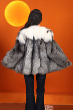 Load image into Gallery viewer, Natrual Saga platinum gold fox fur coat & jacket