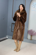 Load image into Gallery viewer, Full length beaver fur coat with english collar6
