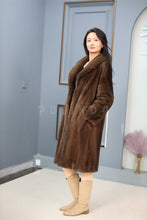 Load image into Gallery viewer, Full length Saga mink fur coat with english collar