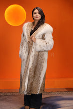 Load image into Gallery viewer, Full length women's natural lynx fur hooded coat