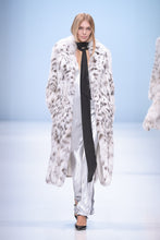 Load image into Gallery viewer, Saga fox fur coat  in imitation of lynx fur