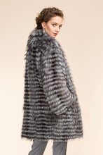 Load image into Gallery viewer, Real Silver Fox Fur Coat