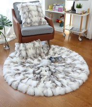 Load image into Gallery viewer, Round Circular Fox Fur Rugs