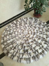 Load image into Gallery viewer, Round Circular Fox Fur Rugs Carpets