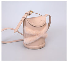 Load image into Gallery viewer, Women Lambskin Leather and Mink Fur Shoulder Bag