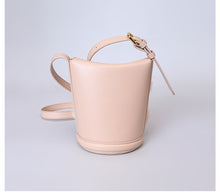 Load image into Gallery viewer, Women Lambskin Leather and Mink Fur Shoulder Bag