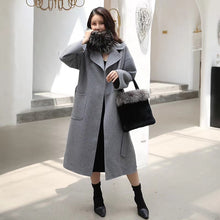 Load image into Gallery viewer, Women's Fox and Mink or Rabbit Fur Tote Bag