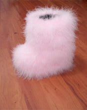 Load image into Gallery viewer, Ostrich Fur Mid-calf Boots Women Flat Heel Mid-Calf Fuzzy Soft Warmand Snow Fur Boot New Design Plush Round Toe Fur Boots
