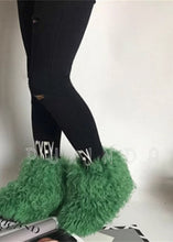 Load image into Gallery viewer, New Winter Style Sheepskin Fur Boots Flat Non-slip Short Thickened Fur Boot Snow Boots Warm Fur Boots  Women&#39;s Shoes Trendy
