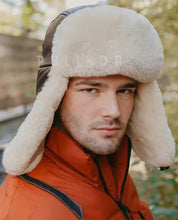 Load image into Gallery viewer, Men's sheepskin aviator cap, warm hat, earflap cap, wool hat
