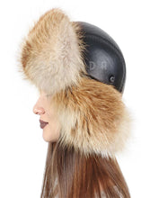 Load image into Gallery viewer, Trapper Gold Fox Fur Hat New Design Natural Wholesale Winter Adults Earflap Aviator Hat Women&#39;s Ushanka Hat
