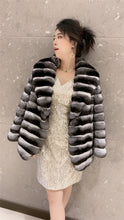 Load image into Gallery viewer, Luxury Women&#39;s  Chinchilla Fur Coat Super Soft Outerwear Chinchilla Coat Mink Coat Keep Warm
