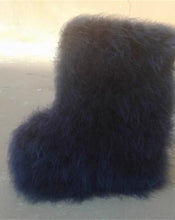 Load image into Gallery viewer, Ostrich Fur Mid-calf Boots Women Flat Heel Mid-Calf Fuzzy Soft Warmand Snow Fur Boot New Design Plush Round Toe Fur Boots
